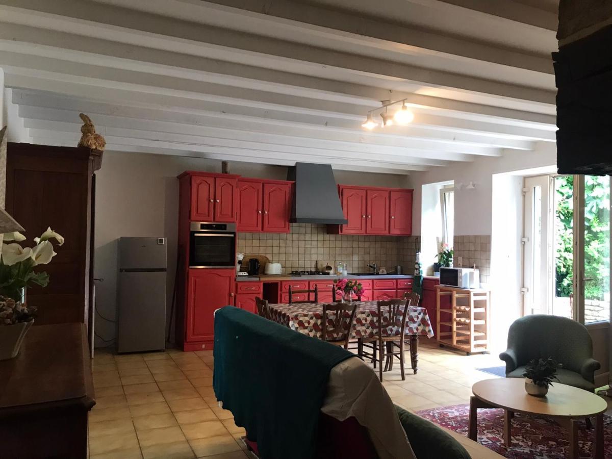 Logement De Charme Calme Assure Rieux  Exterior photo